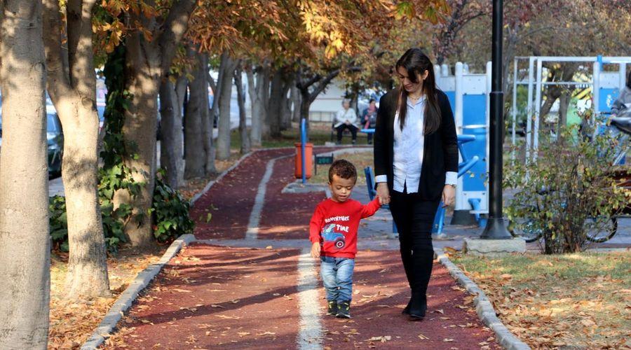 SGK ilacı karşıladı, akondroplazi hastası Selim'in boyu 11 ayda 8 santim uzadı