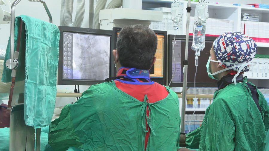 Türkiye'deki 5-6 vakadan biri: Ameliyatsız kalp kapağı değiştirilen hasta, 2 günde sağlığına kavuştu