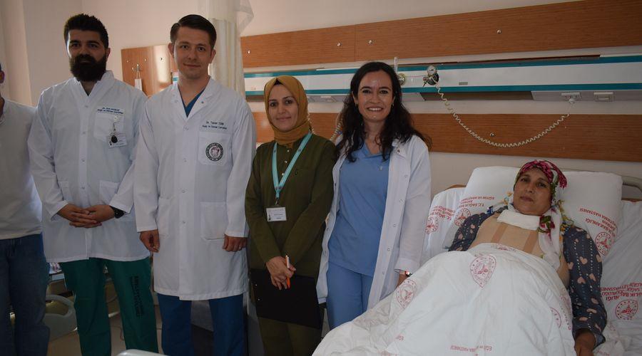 Aort damarındaki yırtık 5 saatlik ameliyatla onarıldı