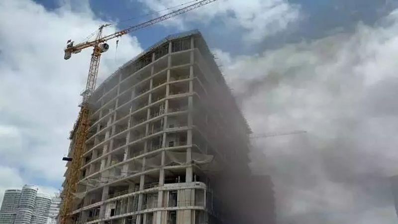 İstanbul'daki hastane inşaatında korkutan yangın!