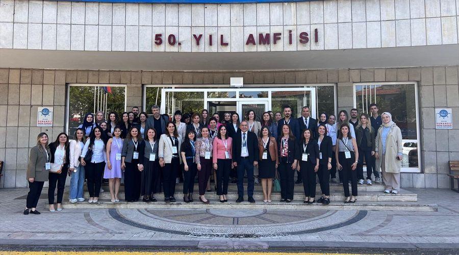 Ankara'da 'Çocuk Acil ve Çocuk Yoğun Bakım Hemşireliği Sempozyumu' düzenlendi