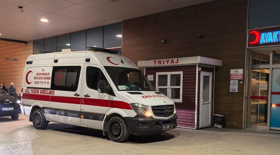 Bursa'da ambulans şoförü, evine bıraktığı hasta yakını tarafından saldırıya uğradı