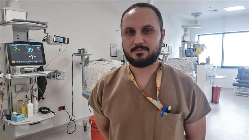 Deprem anında bebeklerin yanından bir an olsun ayrılmadı