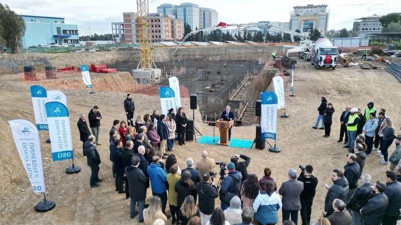 DEÜ Diş Hekimliği Uygulama ve Araştırma Hastanesi binasının temeli atıldı