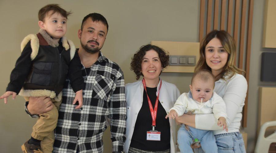 Doğuştan safra kanalları bulunmayan bebek, 3 aylıkken geçirdiği operasyonla sağlığına kavuştu