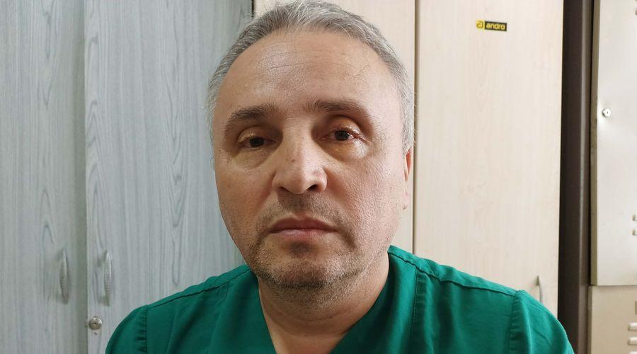 İzmir'de anestezi uzmanı ve asistana darp! 'Şikayetimi geri çekmeyince tehdit etti'