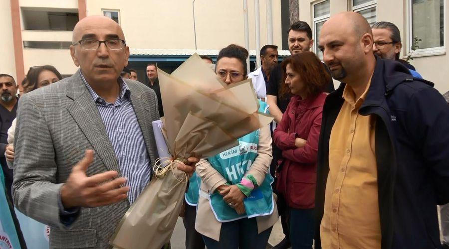 Doktorun darbedildiği hastanede iş bırakma eylemi