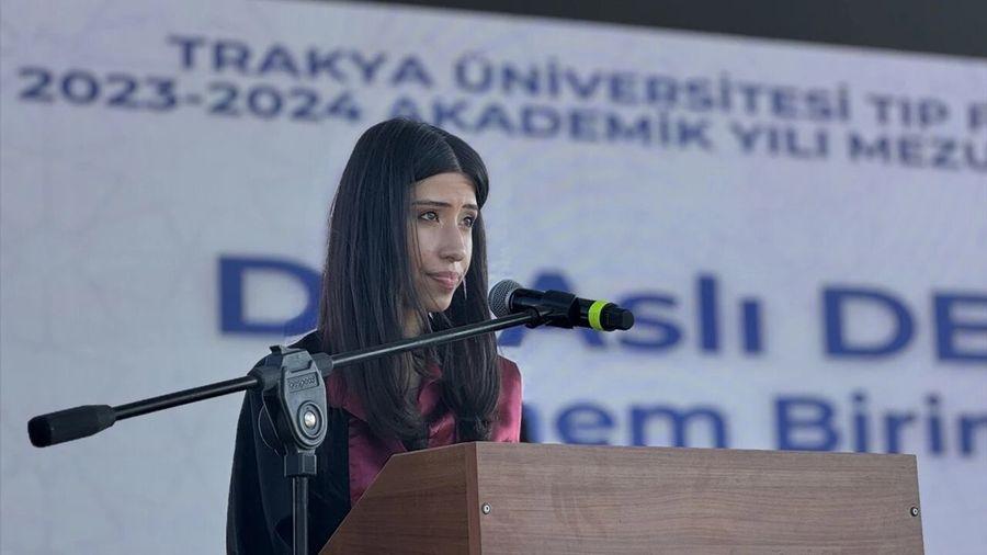 Fakülte birincisi hekim adayından 'sağlıkta şiddet son bulsun' mesajı!