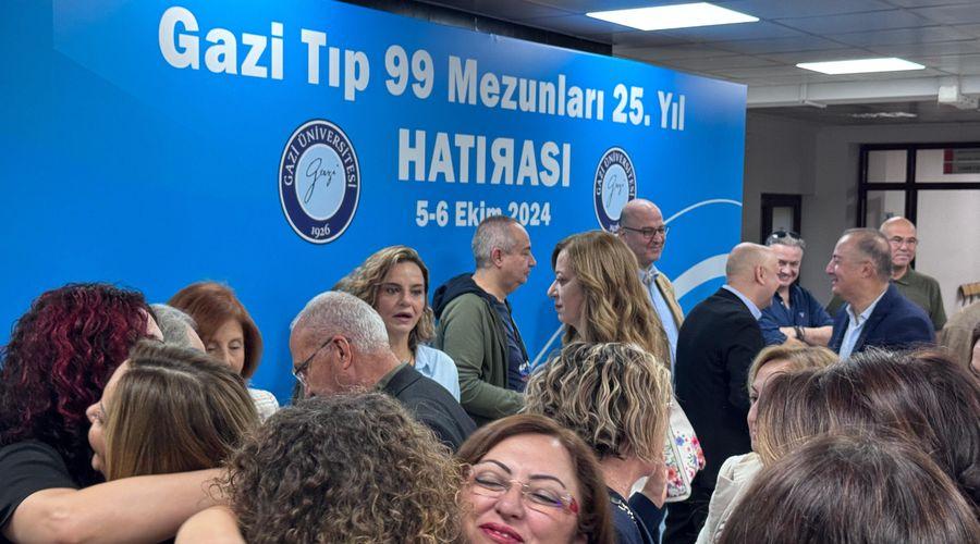 Gazi Üniversitesi Tıp Fakültesinin 1999 mezunları, 25'inci yılda buluştu