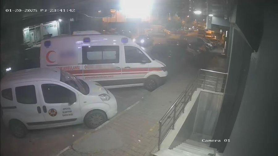 İstanbul'da ambulansa silahlı saldırı