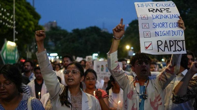 Hindistan'da doktor grevi: Şiddetten korunmak için yasa istediler