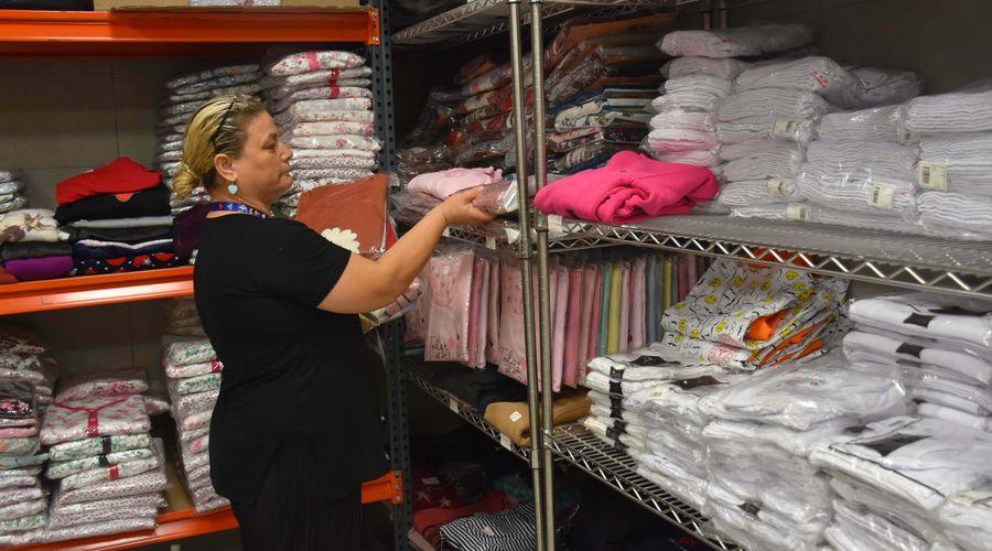 İzmir'de ihtiyaç sahibi hastalara destek için 'sosyal market'