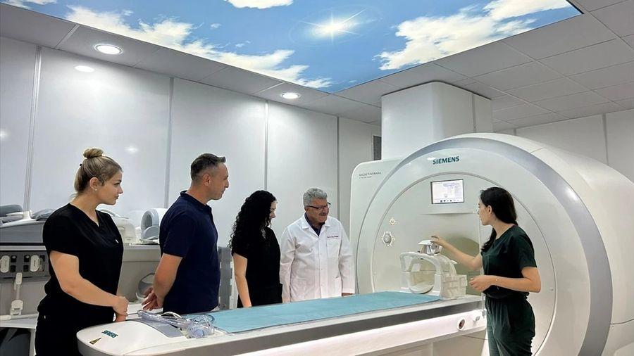 Kartal Dr. Lütfi Kırdar Şehir Hastanesi'ne 2 yeni MR cihazı kuruldu