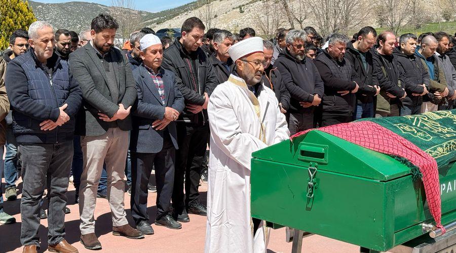 Kazada hayatını kaybeden doçent toprağa verildi