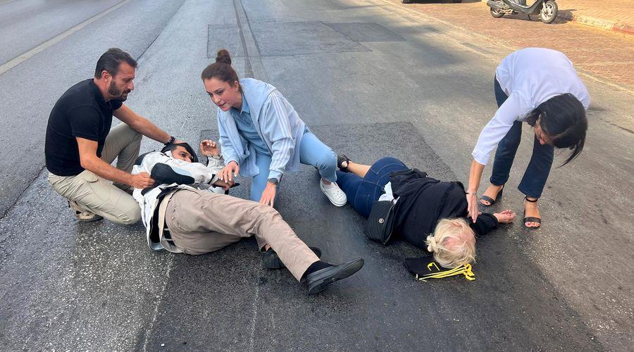Kazada yaralanan 2 kişiye, nöbetten çıkan doktor müdahale etti