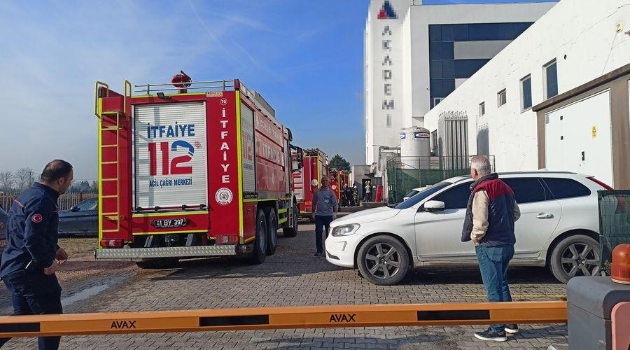 Kocaeli'de özel hastanenin bodrumunda yangın