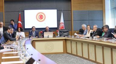 Sağlık alanına yönelik düzenlemeler içeren kanun teklifi komisyonda