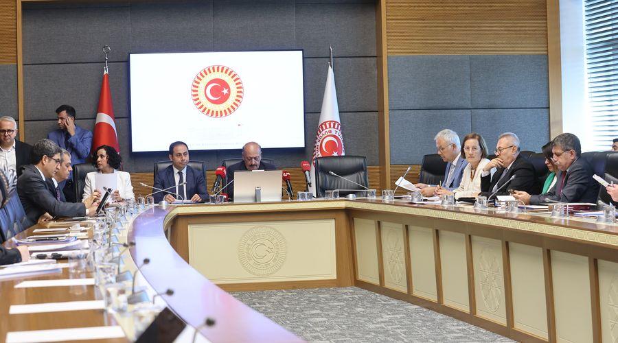 Sağlık alanına yönelik düzenlemeler içeren kanun teklifi komisyonda