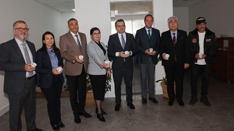 Laktoz intoleransı olanlar için 'aktif karbonlu yoğurt' üretildi