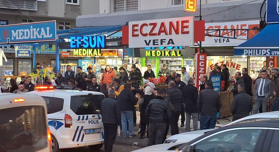 Medikal ürünlerin satıldığı iş yerine çifte silahla saldırı: 3 ölü