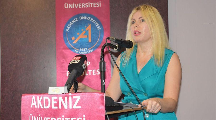 Antalya'da inşa edilen 'İleri Sağlık Araştırmaları Merkezi'nin yol haritası masaya yatırıldı
