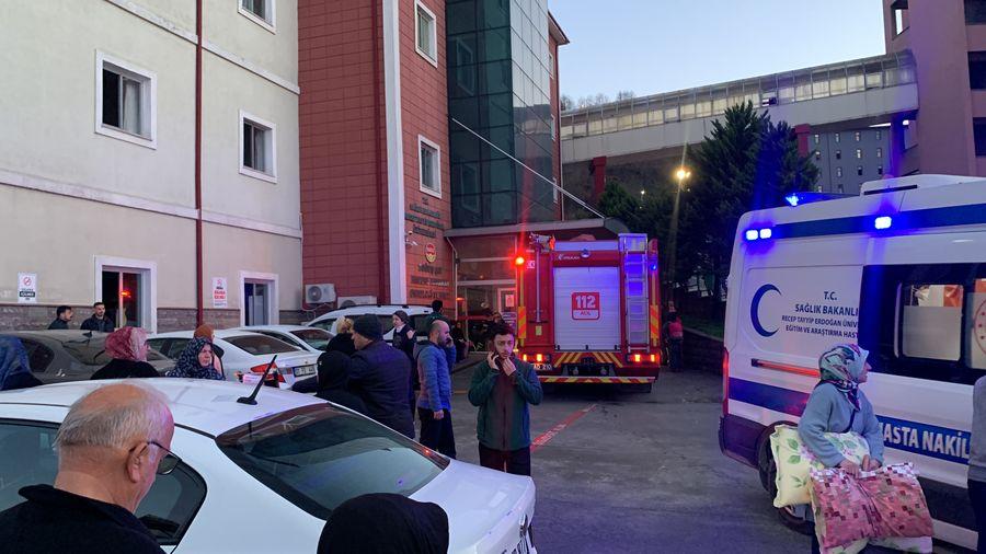 Rize'de hastane yangını: 18 hasta tahliye edildi