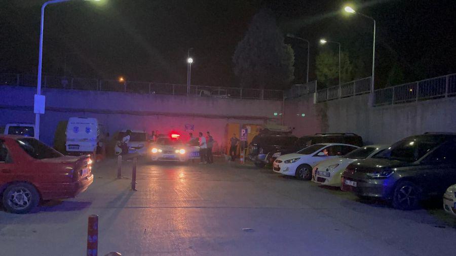 Sakarya'da hastanede silahlı saldırı! Boşanma aşamasındaki eczacı eşini vurdu
