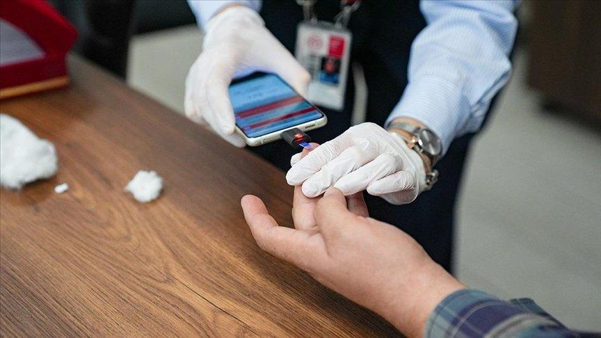 Türk bilim insanlarından ortak proje: Cep telefonuyla şeker ölçümü!
