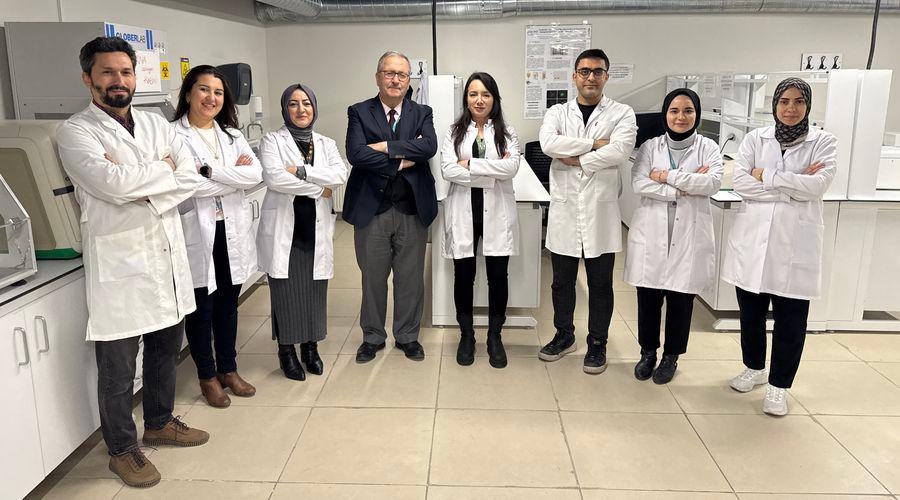Türk ve İngiliz bilim insanları, Maymun çiçeği aşısı için çalışmalarını hızlandırdı