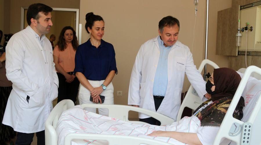 Zayıflamak için içtiği bitki çayları karaciğer yetmezliğine yol açtı, nakille hayata tutundu