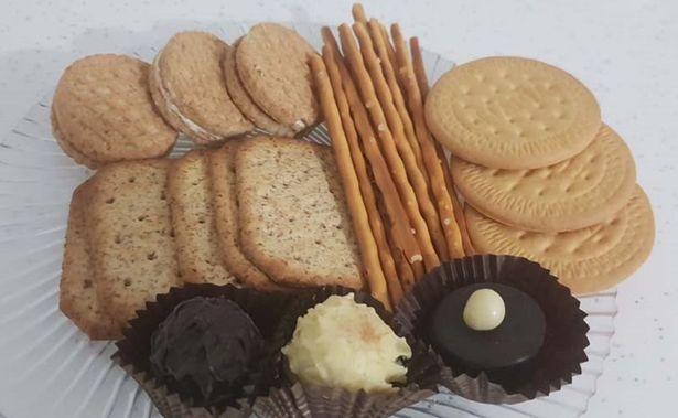 İngiltere'de son 10 yıldır abur cubur yiyen genç kör ve sağır oldu