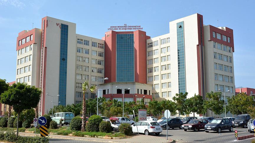 Aydın'da bıçak parası aldığı öne sürülen profesör ile sekreterine gözaltı
