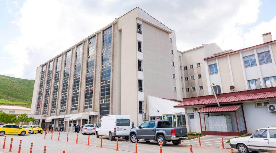 Bitlis'teki doktorlardan gönüllü mesai dışı poliklinik hizmeti