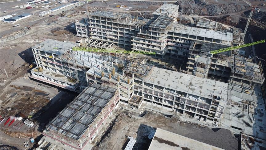 Gelecek yıl açılacak! Kayapınar Şehir Hastanesi yükseliyor