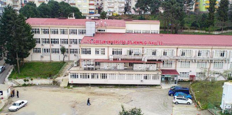 Diş hekimliği fakültelerine hukuk, ilahiyat, iktisat mezunu dekan