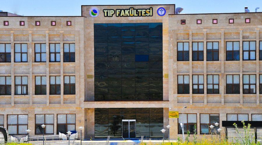 KAEÜ Tıp Fakültesine akreditasyon belgesi verildi