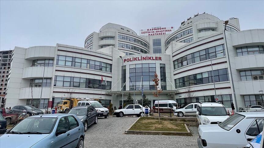 Kastamonu'da hastane odasında yangın paniği: 8 kişi dumandan etkilendi