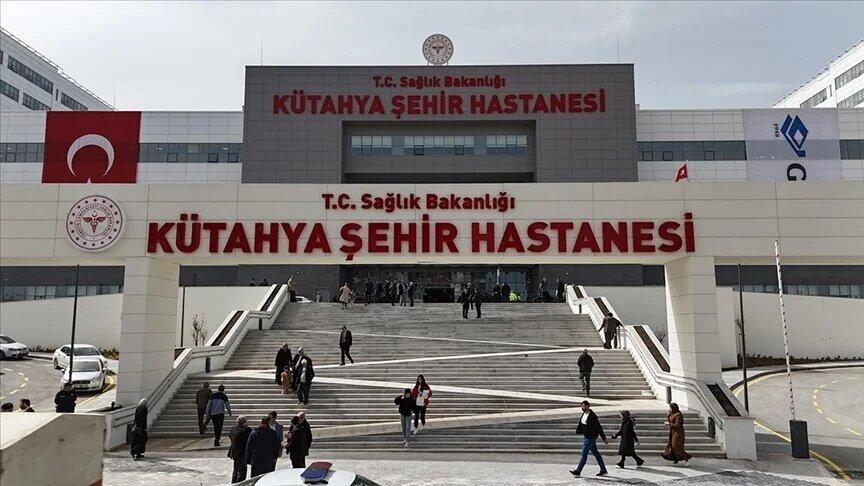 610 yatak kapasiteli Kütahya Şehir Hastanesi hasta kabulüne başladı
