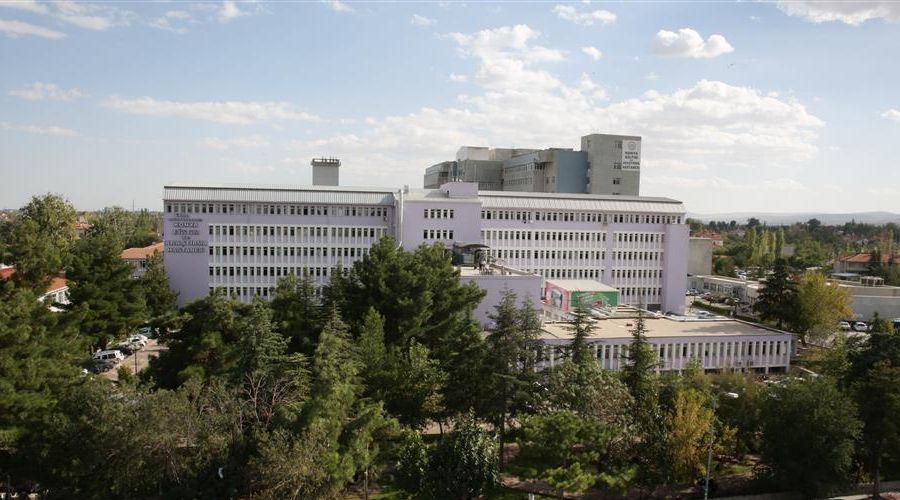 Sağlık çalışanı çifte 'suç uydurma' davasında beraat