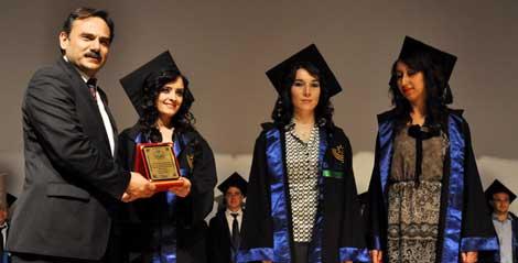 Hemşire bölümü öğrencileri ant içti  