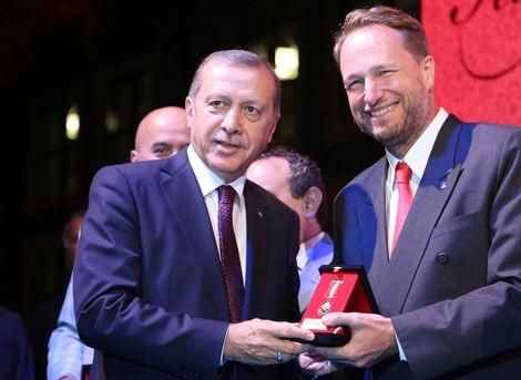 Türk Kızılayı’ndan DEVA’ya Altın Madalya