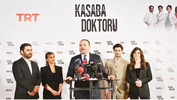 TRT Genel Müdürü: 'Kasaba Doktoru' sağlık çalışanlarına saygımızdır'