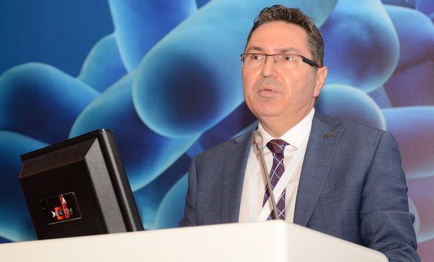 Prof. Dr. Tarkan Karahan: 'Evcil hayvanlar bağırsak mikrobiyotasını olumlu yönde değiştiriyor'