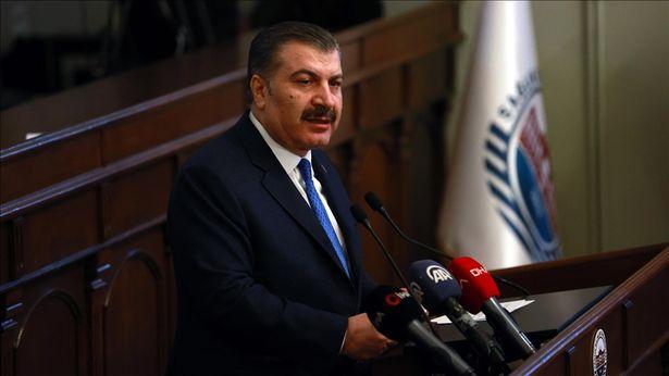 Bakan Koca: Tıp tercih ederken şüphe duymayın; altın yere düşse de değerini kaybetmez