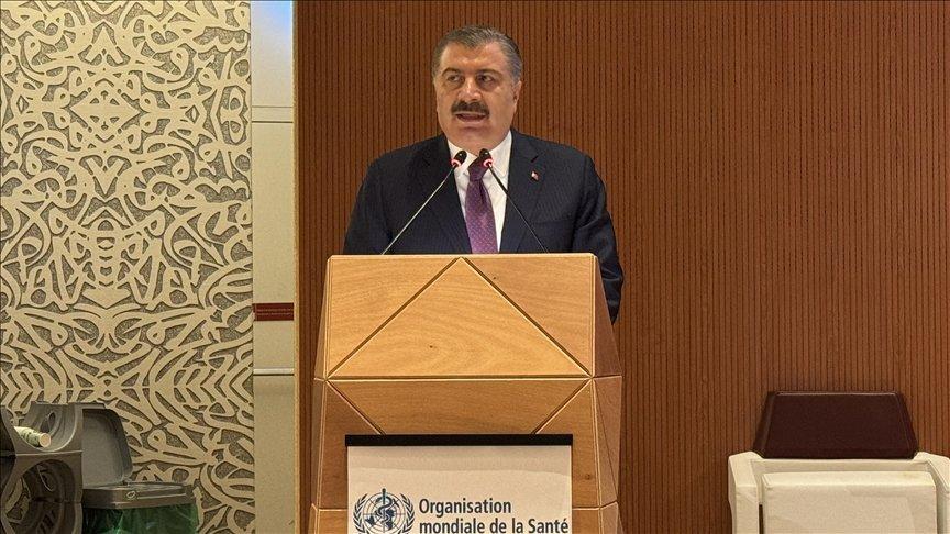 Sağlık Bakanı Koca: Biz nasıl insanlar olduk da çocuklar ölürken uyuyabiliyoruz?