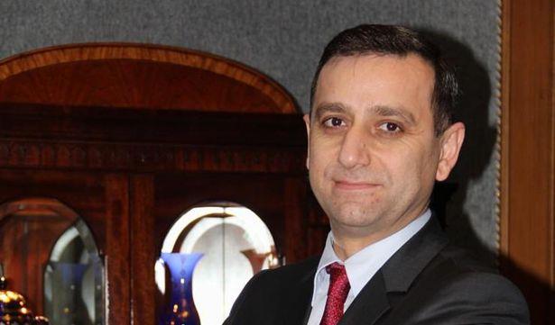 Prof Dr. Karabulut ‘medya doktorlarına’ ateş püskürdü: Artık bıçak kemiğe dayandı 