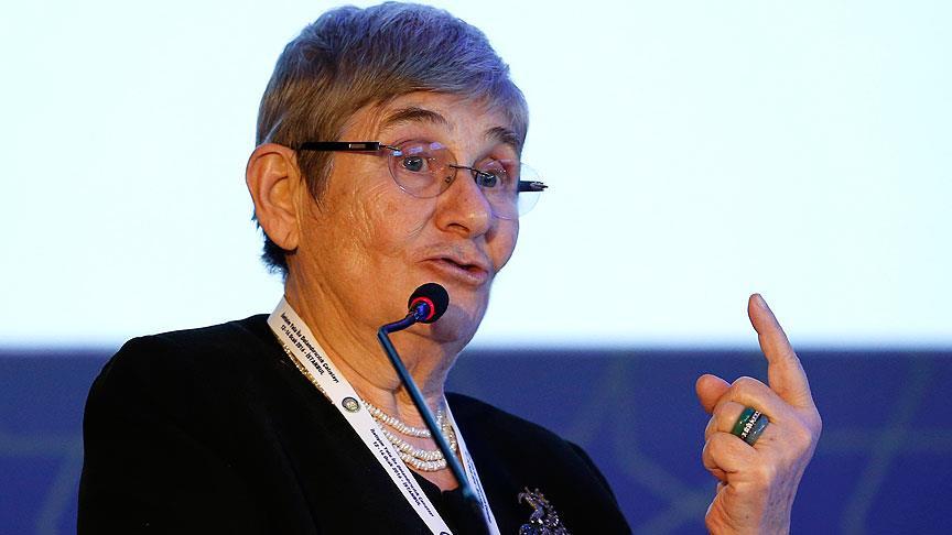 HPV aşısının felç bıraktığını iddia etti: Bilimsel veriler Canan Karatay’ı yalanlıyor