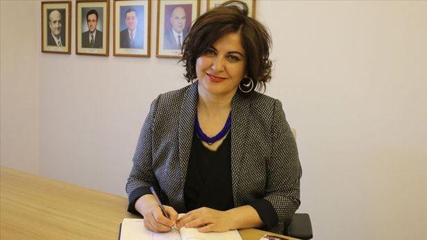 Tıp Fakültesine kadın dekan imzası: Kadınların çok nitelikli yöneticilik yapabileceğine inanıyorum