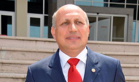 Profesör: Çocukları zorla muayene etmemekten yargılanıyorum