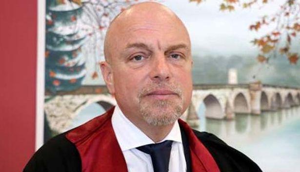 Muayene ücreti ile öğrenci okutan Prof. Dr. Tuna: 3 ayda 50'nin üzerinde özel muayene aldım